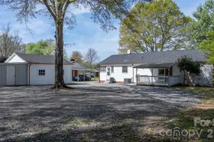 212 Glendale St, Morganton, NC 28655 - Photo 21