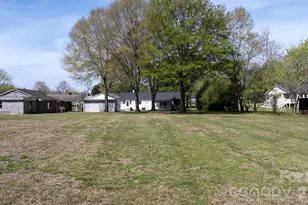 212 Glendale St, Morganton, NC 28655 - Photo 25