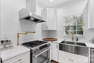 6239 Skyline Dr, Charlotte, NC 28269 - Photo 13