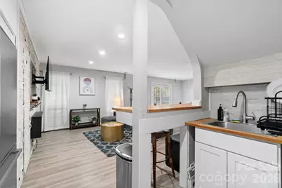 6239 Skyline Drive, Charlotte, NC 28269 - Photo 37