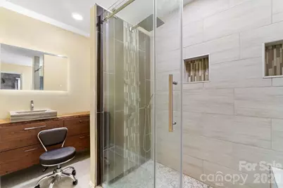 6239 Skyline Drive, Charlotte, NC 28269 - Photo 19