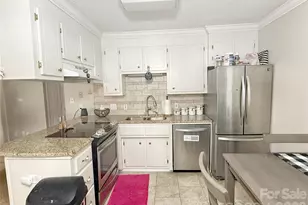 928 Lyndsey Brooke Ct, Lincolnton, NC 28092 - Photo 11