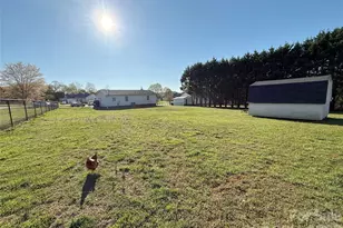 928 Lyndsey Brooke Ct, Lincolnton, NC 28092 - Photo 5