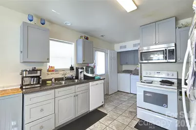 419 N Academy Street, Mooresville, NC 28115 - Photo 1