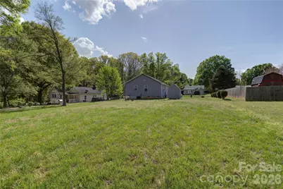 419 N Academy Street, Mooresville, NC 28115 - Photo 9