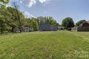 419 N Academy St, Mooresville, NC 28115 - Photo 7