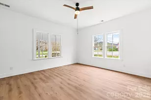 1623 Barnardsville Hwy, Barnardsville, NC 28709 - Photo 9