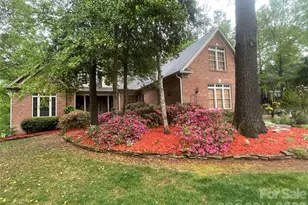 225 Highland Forest Dr, Clover, SC 29710 - Photo 5