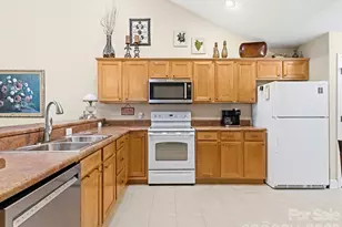 116 Summerfield Pl, Flat Rock, NC 28731 - Photo 17