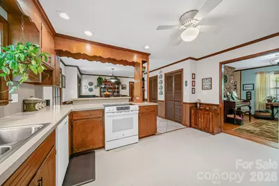 2056 Lawrence Road, Clover, SC 29710 - Photo 17