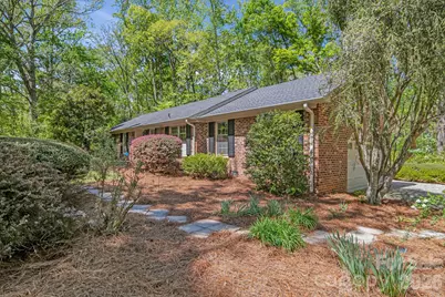 2056 Lawrence Road, Clover, SC 29710 - Photo 31