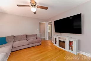 103 Regina Dr, Morganton, NC 28655 - Photo 3