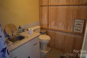 103 Regina Dr, Morganton, NC 28655 - Photo 19