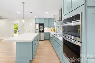 100 Chadmore Dr, Charlotte, NC 28270 - Photo 3