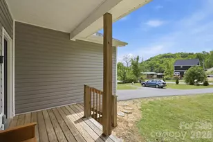 10 Scarlett Ridge Dr, Marshall, NC 28753 - Photo 23