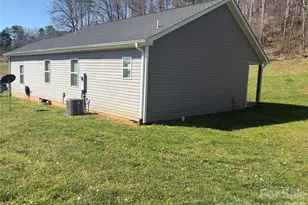 10 Scarlett Ridge Dr, Marshall, NC 28753 - Photo 25