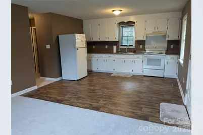 826 Second Street, Kings Mountain, NC 28086 - Photo 3