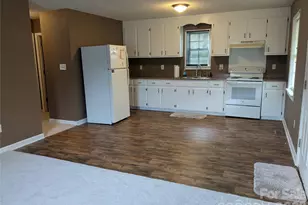 826 2nd St, Kings Mountain, NC 28086 - Photo 3