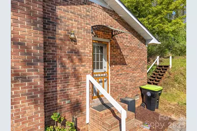 585 S Peak Street, Columbus, NC 28722 - Photo 5