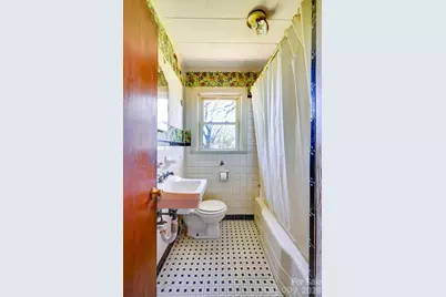 2414 N Olivers Road, Newton, NC 28658 - Photo 25