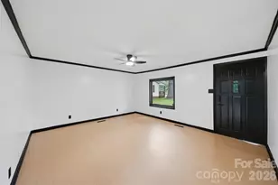 201 Cape Hickory Rd, Hickory, NC 28601 - Photo 3