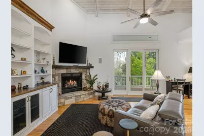 83 Towne Place Drive, Hendersonville, NC 28792 - Photo 7