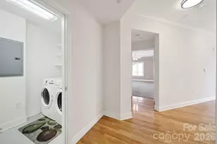 401 N Church St, Charlotte, NC 28202 - Photo 7