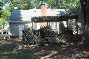 9024 Gamesford Dr, Charlotte, NC 28277 - Photo 3