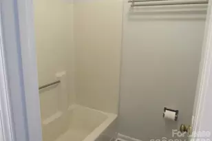 9024 Gamesford Dr, Charlotte, NC 28277 - Photo 15