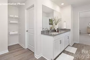 5127 Shallow Brk Dr, Charlotte, NC 28215 - Photo 17