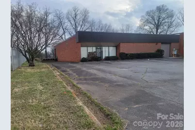731 Main Avenue SW, Hickory, NC 28602 - Photo 1