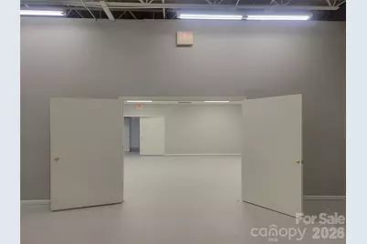 731 Main Avenue SW, Hickory, NC 28602 - Photo 5