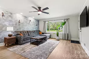 877 S Confederate Ave, Rock Hill, SC 29730 - Photo 3