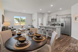 18 Caroline Vly Ln, Hendersonville, NC 28792 - Photo 9