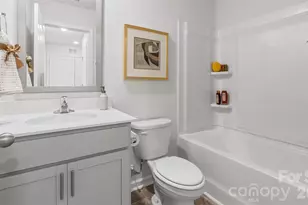 18 Caroline Vly Ln, Hendersonville, NC 28792 - Photo 23