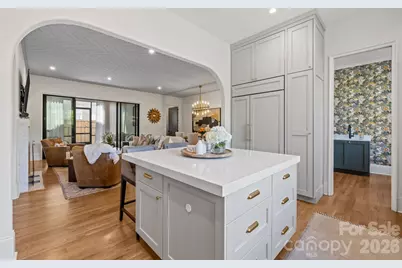 372 Hillside Avenue, Charlotte, NC 28209 - Photo 17