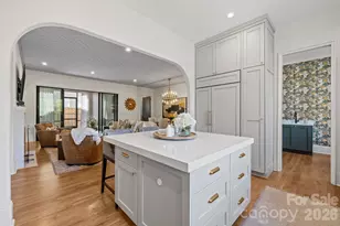 372 Hillside Ave, Charlotte, NC 28209 - Photo 17