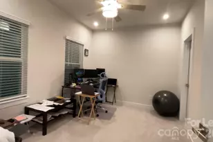 10188 Harvest Gold Dr, Charlotte, NC 28215 - Photo 15