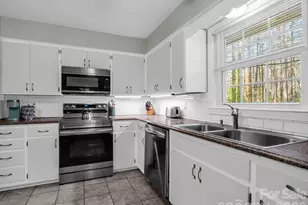 101 Boyd Dr, Flat Rock, NC 28731 - Photo 13