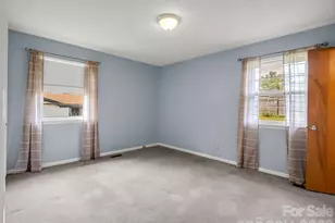 810 Surry Dr, Shelby, NC 28152 - Photo 9