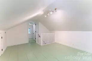 31 Tremont St, Marion, NC 28752 - Photo 17