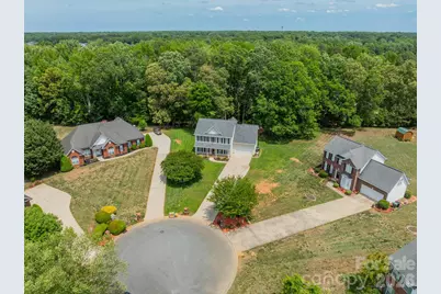 1401 Kent Court, Monroe, NC 28110 - Photo 3