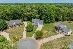 1401 Kent Ct, Monroe, NC 28110 - Photo 3