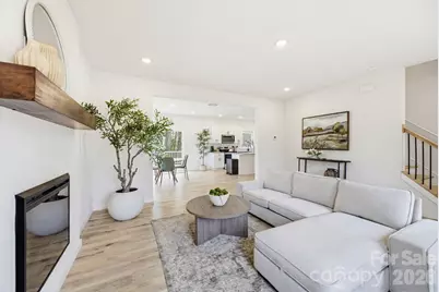 1928 46th Avenue Drive NE, Hickory, NC 28601 - Photo 5