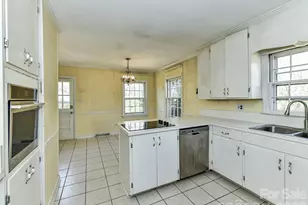 556 Eastway St, Davidson, NC 28036 - Photo 13