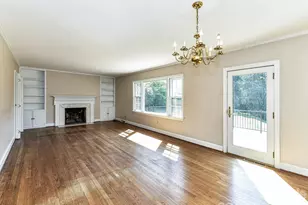 556 Eastway St, Davidson, NC 28036 - Photo 9