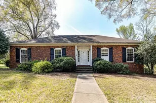 556 Eastway St, Davidson, NC 28036 - Photo 1