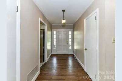 556 Eastway Street, Davidson, NC 28036 - Photo 5