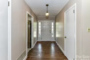 556 Eastway St, Davidson, NC 28036 - Photo 5