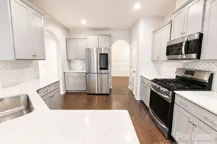 15104 Moulin Ct Dr, Charlotte, NC 28273 - Photo 11